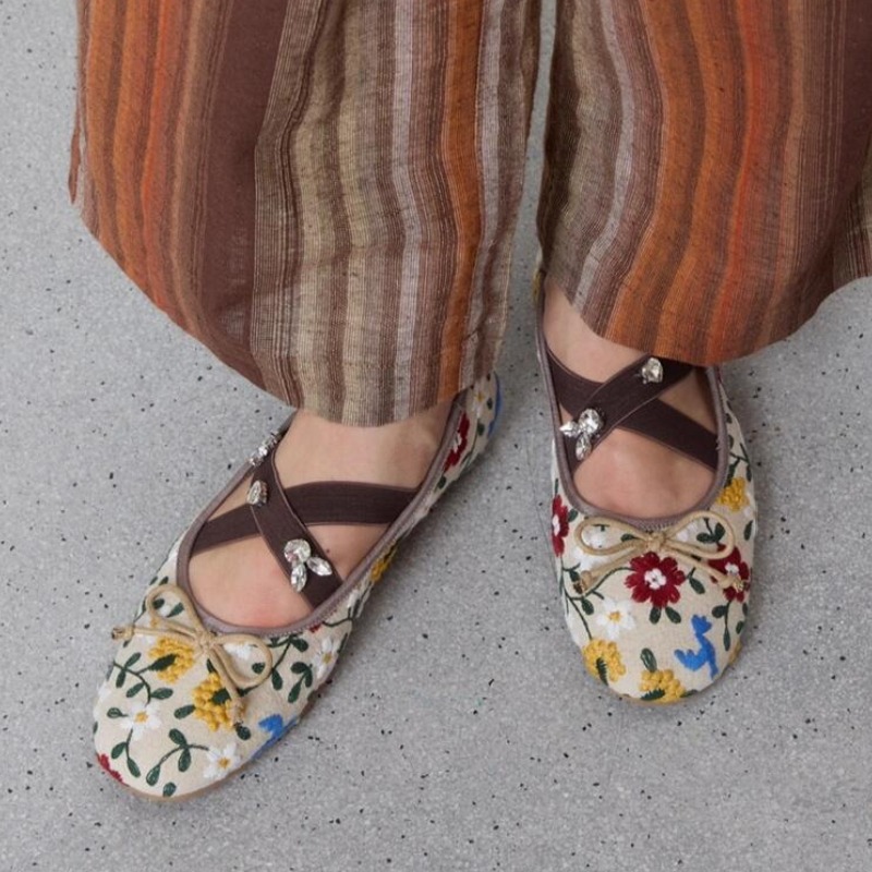 Embroidery Flower Ballet Flats - Women Fashion Brand review and price