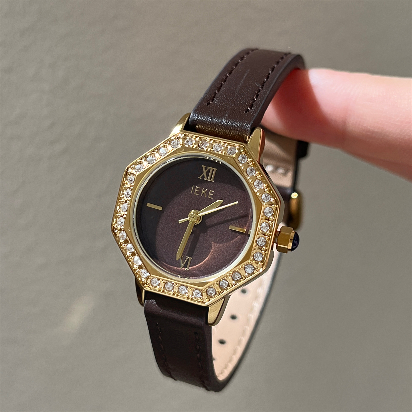 Visible white diamond studded  - Women'S Fashion Quartz Watch review and price